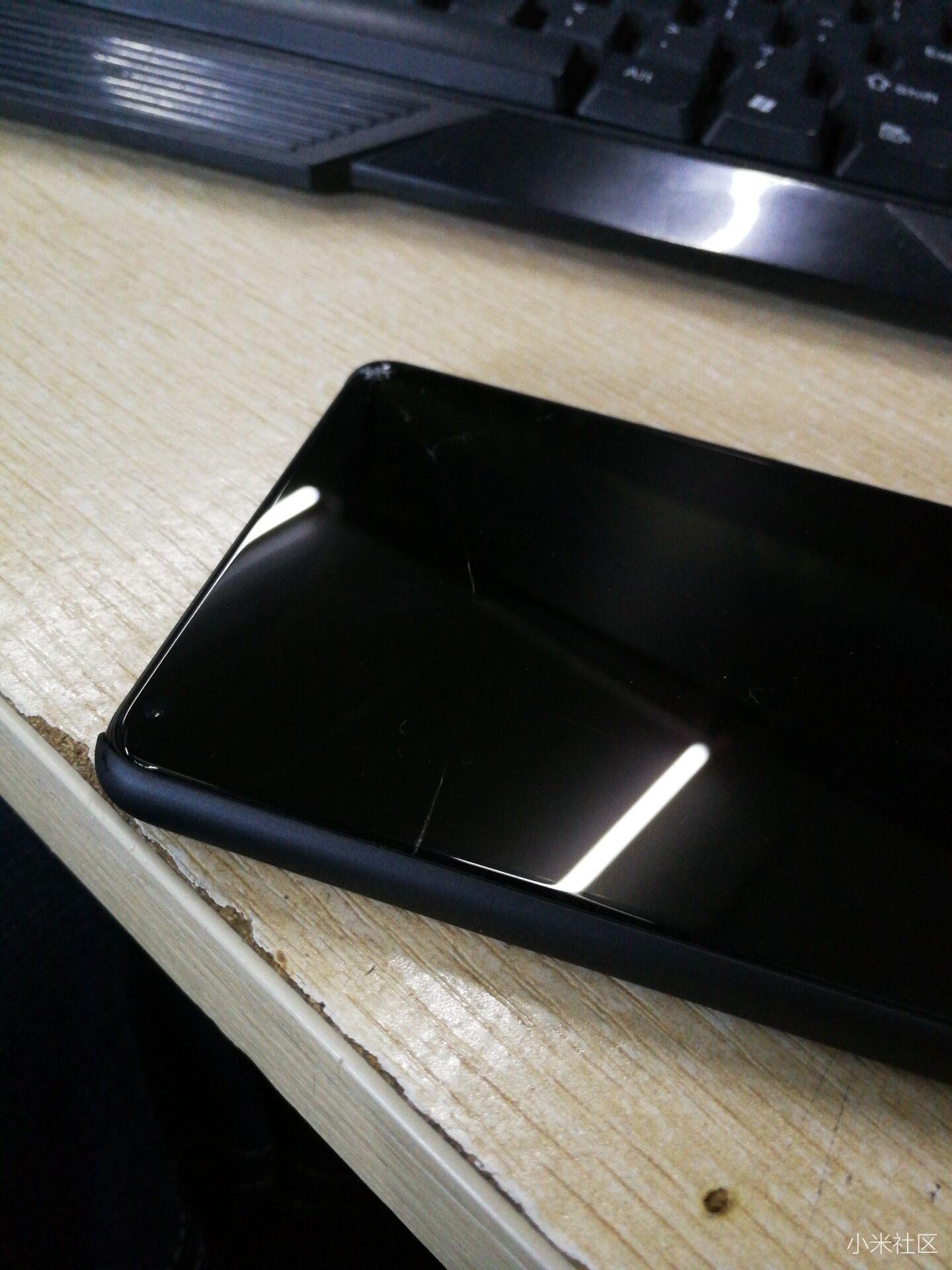 小米mix2s首发买的用了十多天今天屏幕碎了