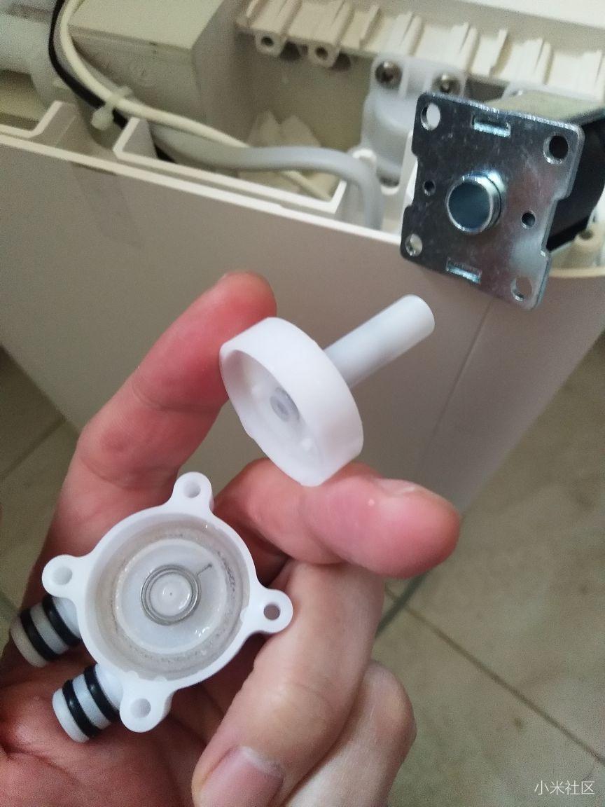 小米净水器不出水清理废水电磁阀教程