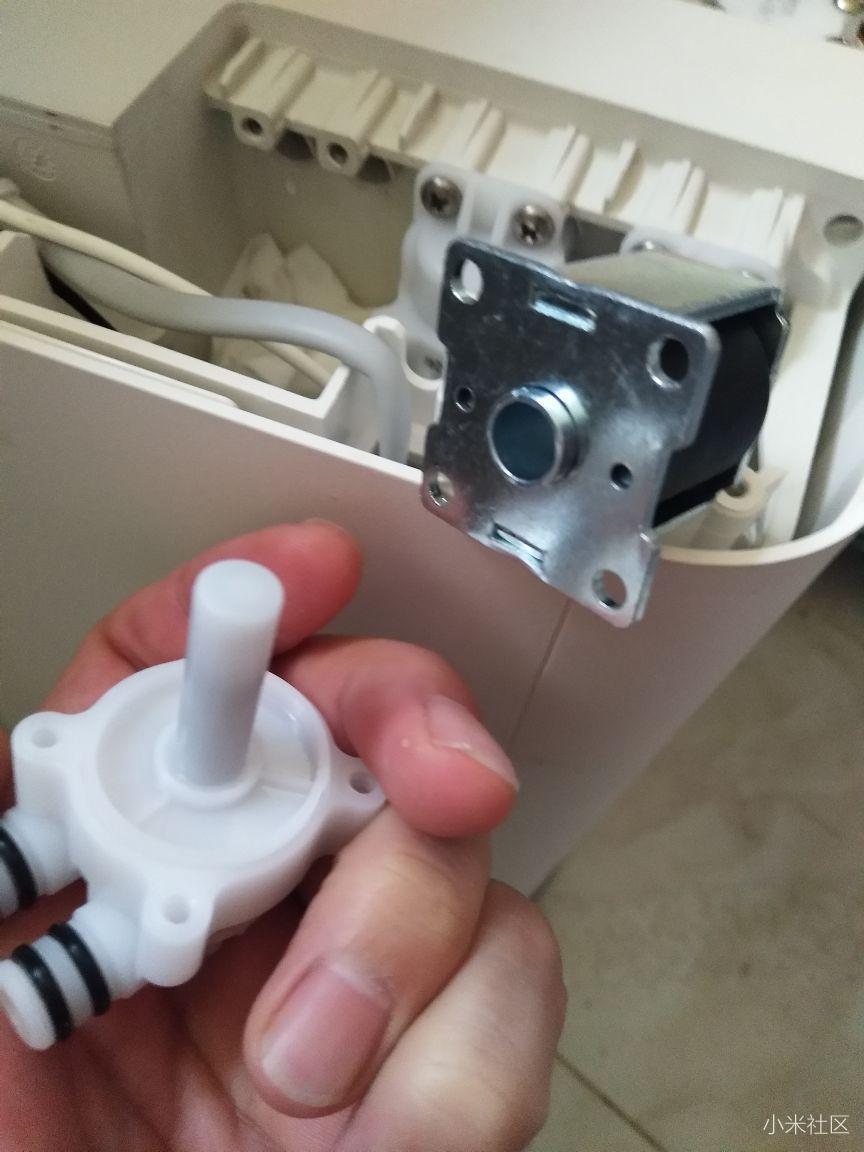 小米净水器不出水清理废水电磁阀教程