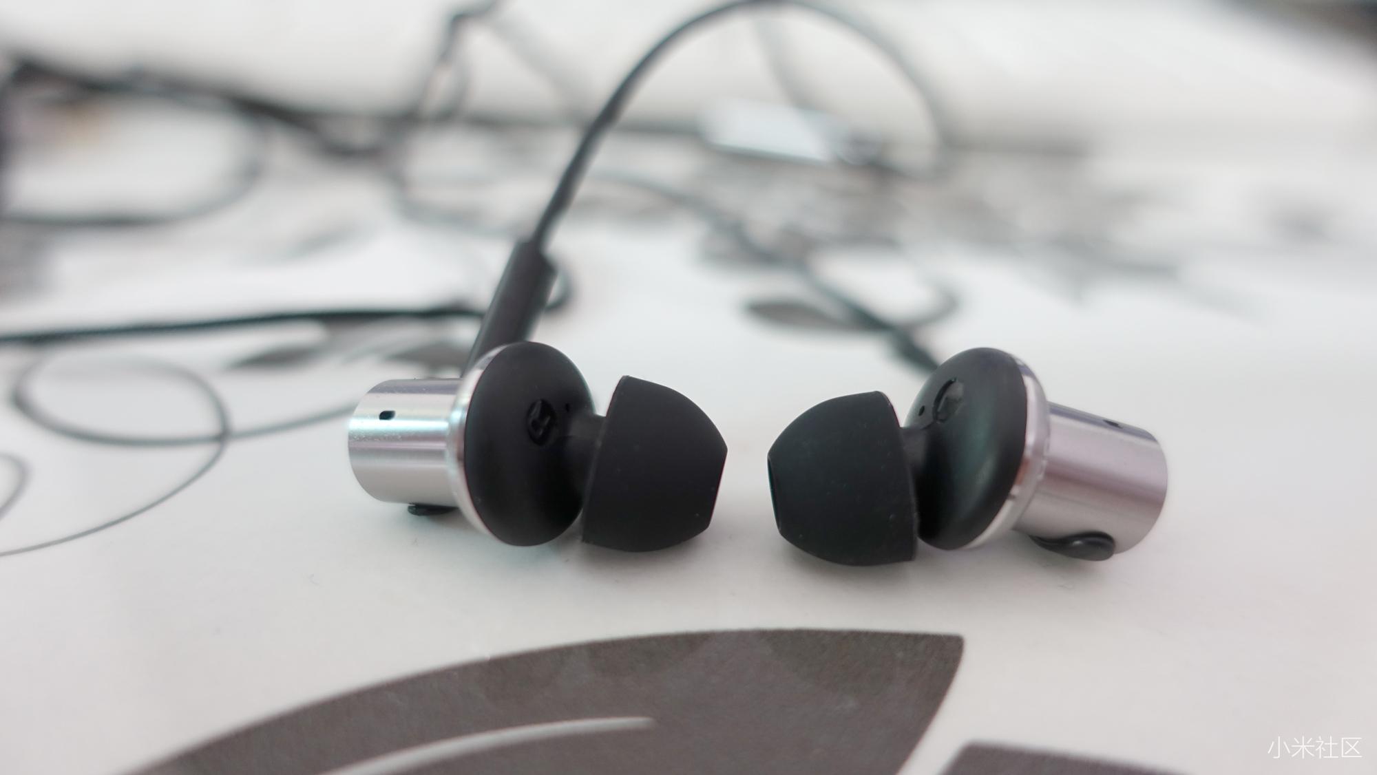晒单 小米圈铁耳机 银色