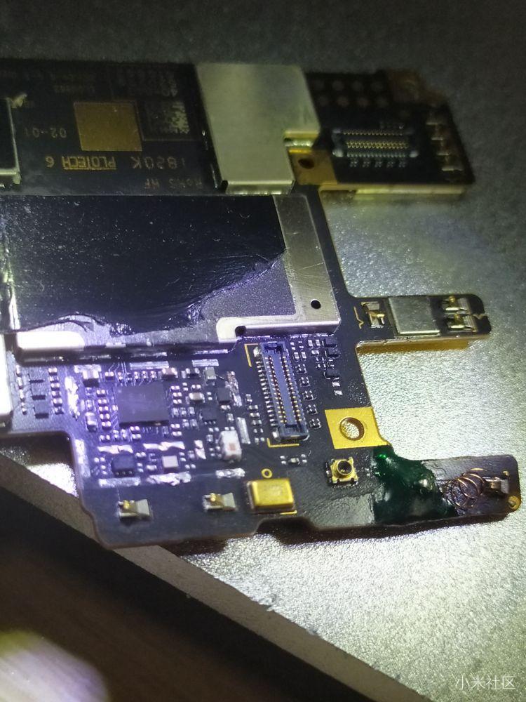 小米6x,wifi天线主板断裂